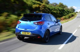 Mazda2 Black Edition+, rear action
